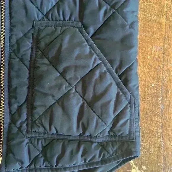 J. Crew Mercantile | Black Quilted Puffer Vest - Picture 5 of 6